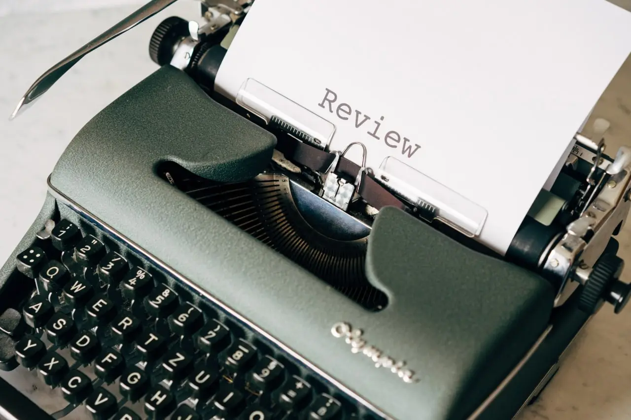 How to Write a Review of a Speaker in an Essay